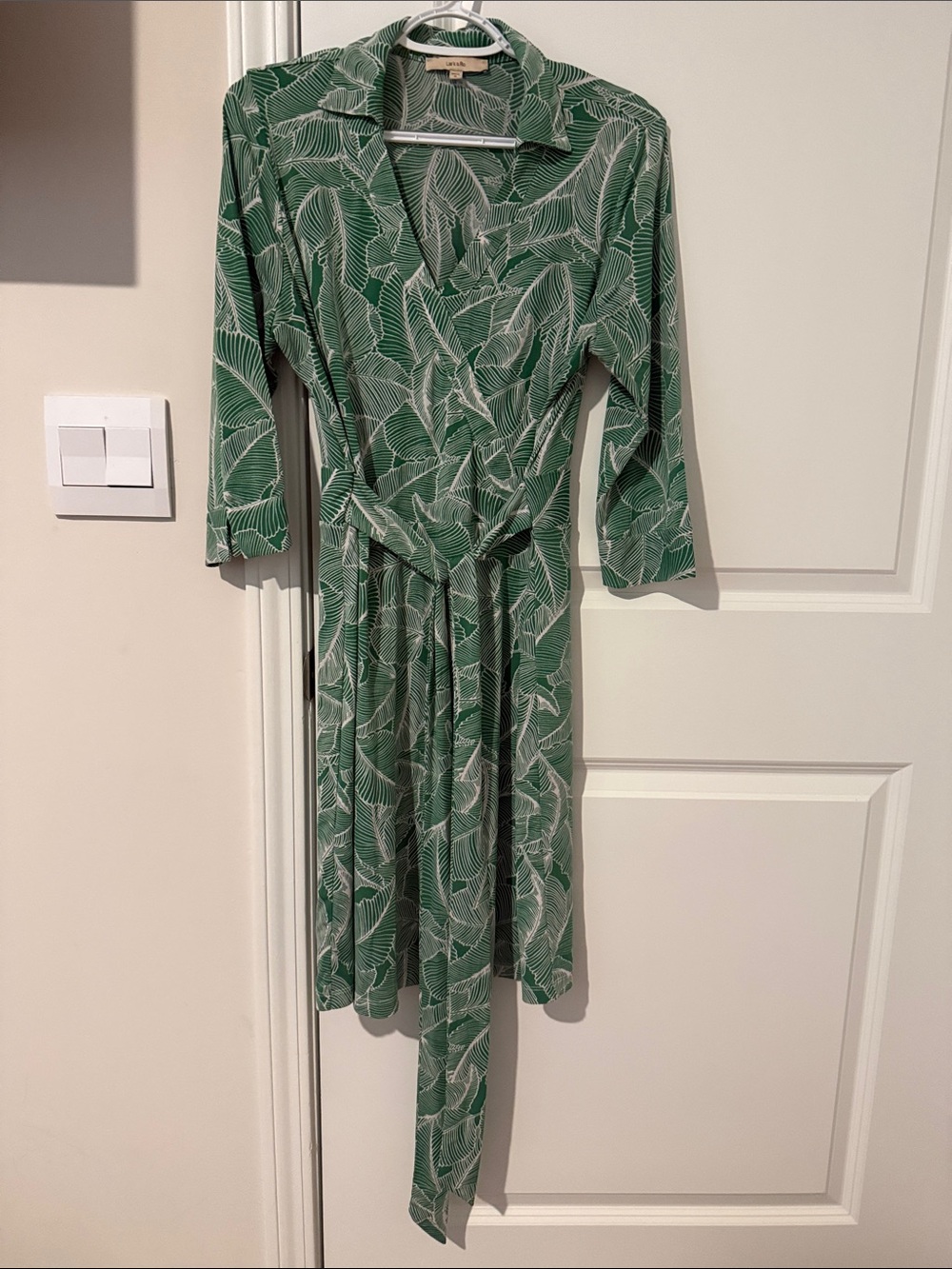 Lark & Ro Green Leaf-Print Wrap Midi Dress